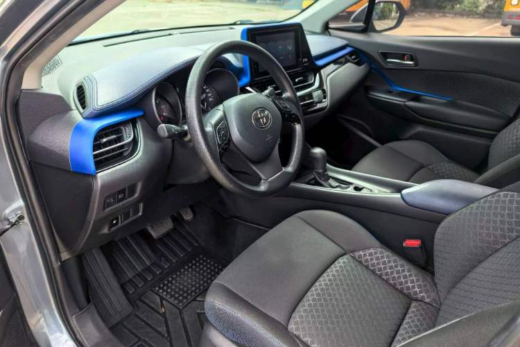 Used Toyota C-HR 2021 2.0L Comfort Edition Interior 2