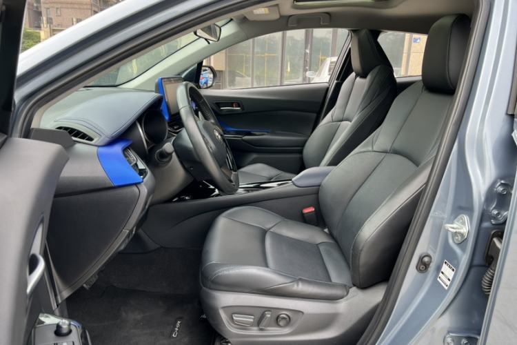 Used Toyota C-HR 2021 2.0L Luxury Edition Left Front Seat