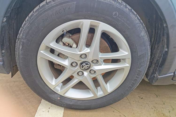 Used Toyota C-HR 2021 2.0L Comfort Edition Left Front Wheel Hub