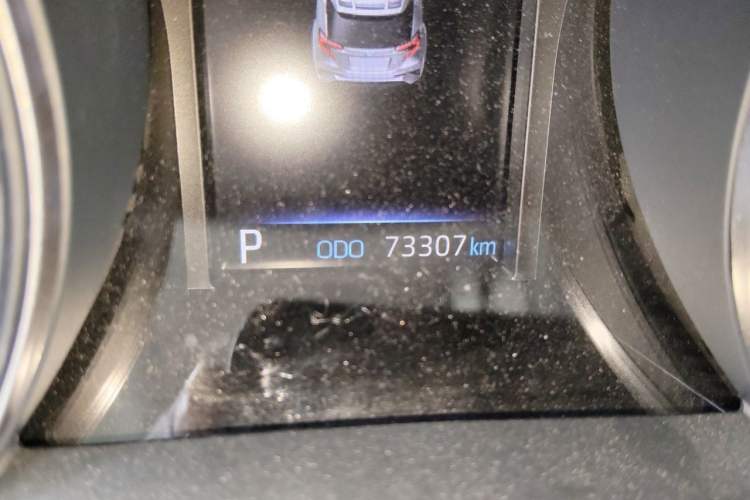 Used Toyota C-HR 2021 2.0L Comfort Edition Odometer Close Up