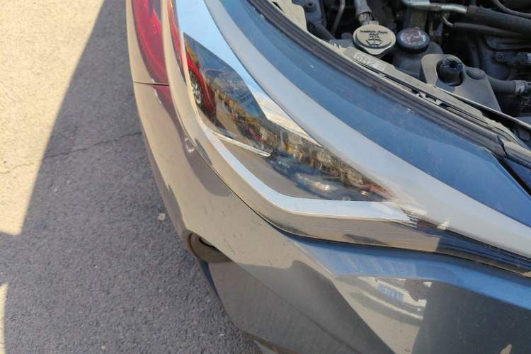 Used Toyota C-HR 2021 Dual-Motor 2.0L E-CVT Luxury Edition Right Front Headlight