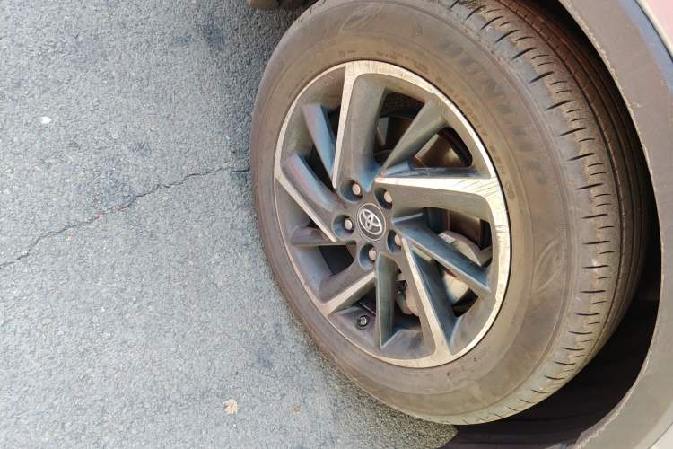 Used Toyota C-HR 2021 Dual-Motor 2.0L E-CVT Luxury Edition Right Front Wheel Hub