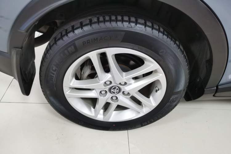 Used Toyota C-HR 2021 2.0L Comfort Edition Right Rear Wheel Hub