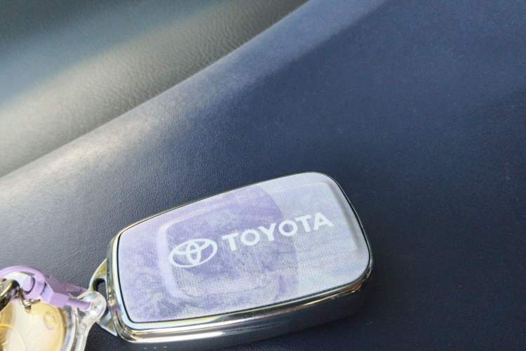 Used Toyota C-HR 2021 2.0L Luxury Edition Vehicle Key