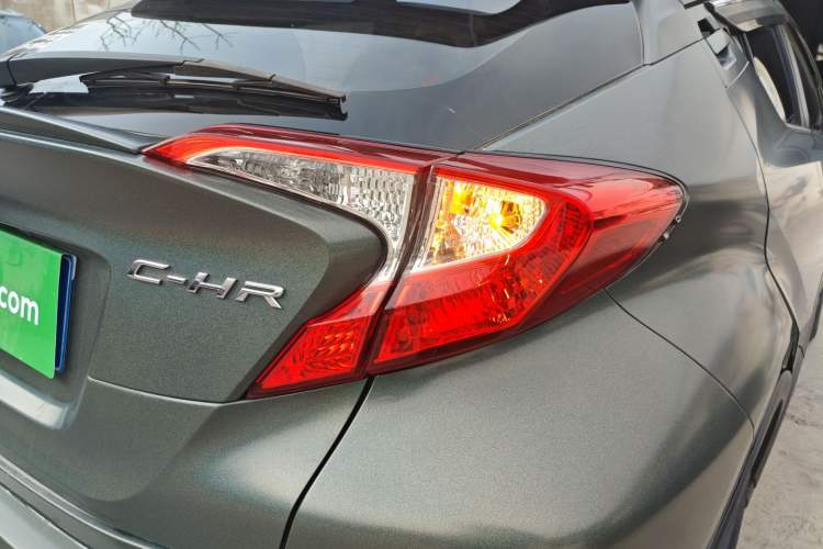 Used Toyota C-HR 2021 2.0L Comfort Edition Exterior 3