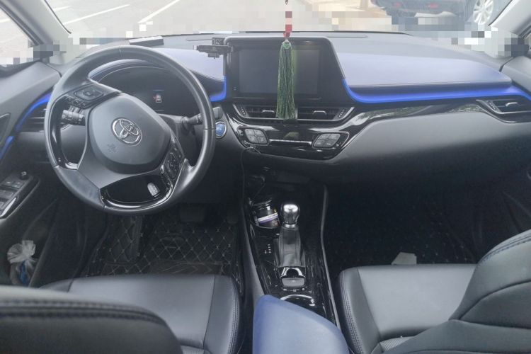 Used Toyota C-HR 2021 Dual-Motor 2.0L E-CVT Luxury Edition Center Console