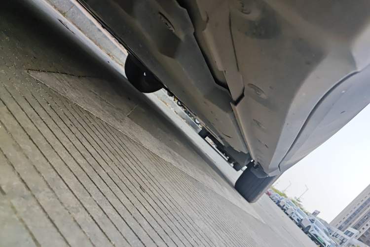 Used Toyota C-HR 2021 2.0L Luxury Edition Chassis Front Left