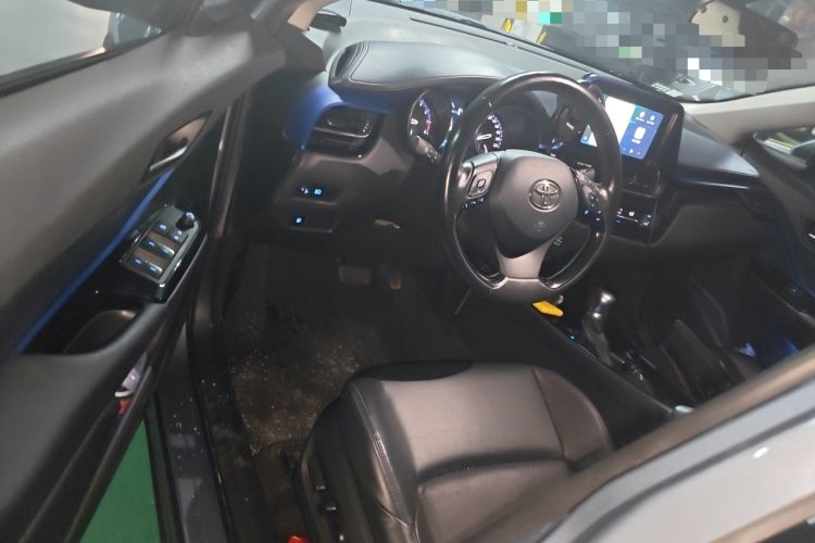 Used Toyota C-HR 2021 2.0L Luxury Edition Driver Seat