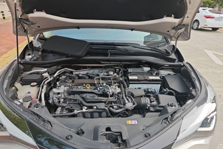 Used Toyota C-HR 2021 2.0L Luxury Edition Engine Bay