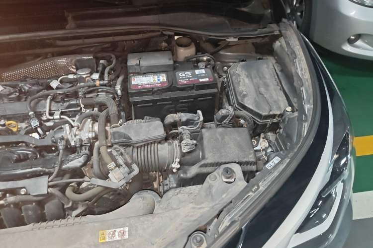 Used Toyota C-HR 2021 2.0L Luxury Edition Engine Bay Left