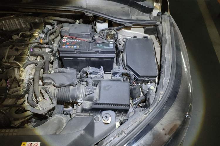 Used Toyota C-HR 2021 2.0L Comfort Edition Engine Bay Left