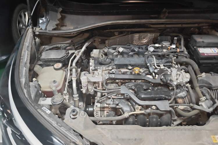 Used Toyota C-HR 2021 2.0L Luxury Edition Engine Bay Right