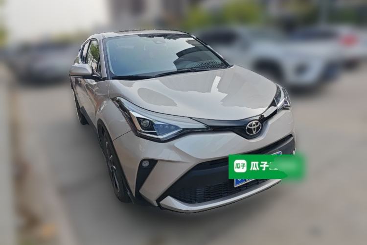 Used Toyota C-HR 2021 2.0L Luxury Edition Front Right 45 Deg