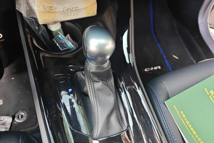 Used Toyota C-HR 2021 2.0L Luxury Edition Gear Lever