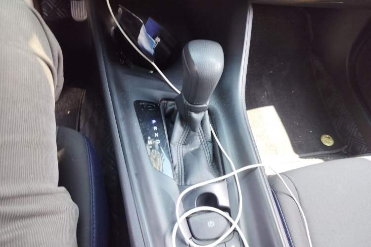 Used Toyota C-HR 2021 2.0L Comfort Edition Gear Lever