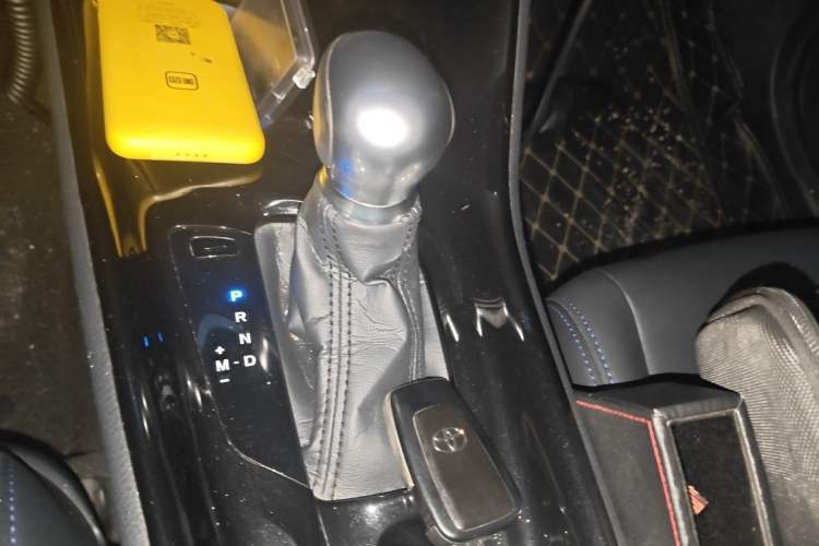 Used Toyota C-HR 2021 2.0L Luxury Edition Gear Lever