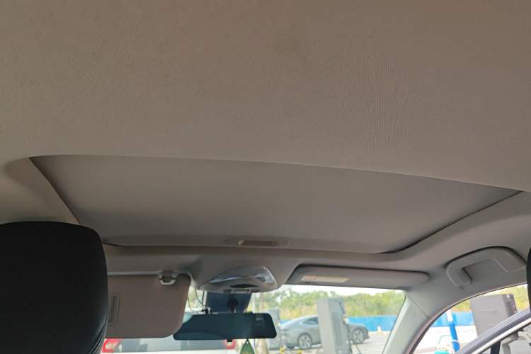 Used Toyota C-HR 2021 2.0L Luxury Edition Headliner