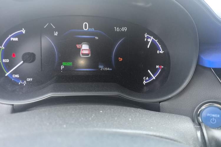 Used Toyota C-HR 2021 Dual-Motor 2.0L E-CVT Luxury Edition Odometer Close Up