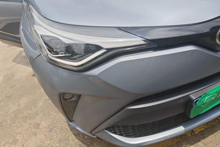 Used Toyota C-HR 2021 2.0L Luxury Edition Right Front Headlight
