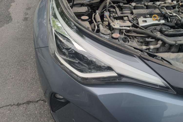 Used Toyota C-HR 2021 Dual-Motor 2.0L E-CVT Luxury Edition Right Front Headlight