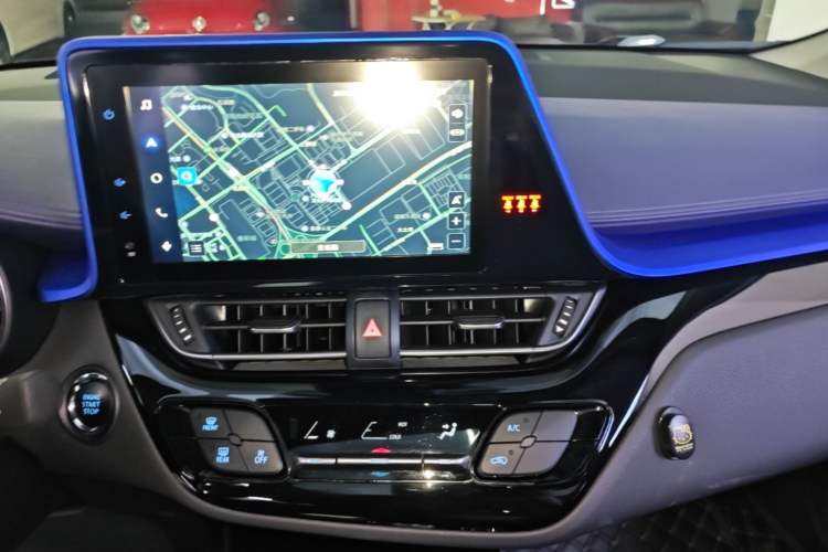 Used Toyota C-HR 2021 2.0L Luxury Edition Audio And AC Panel