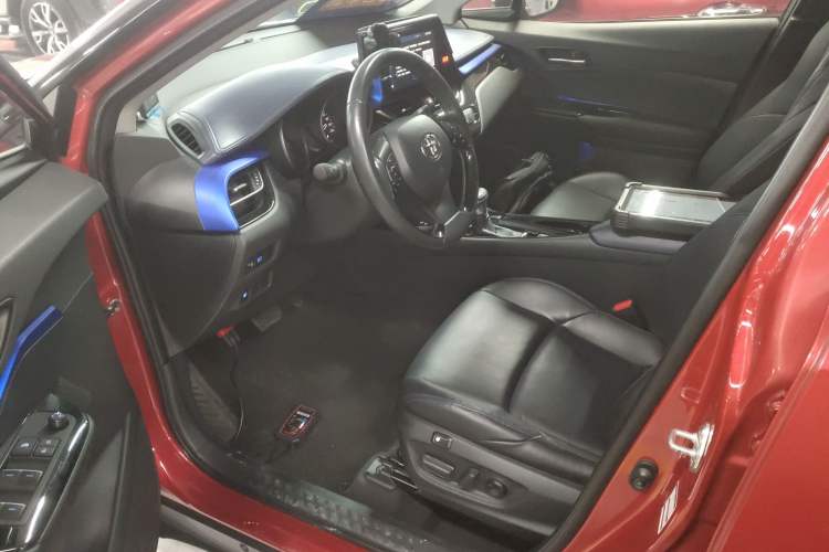 Used Toyota C-HR 2021 2.0L Luxury Edition Driver Seat