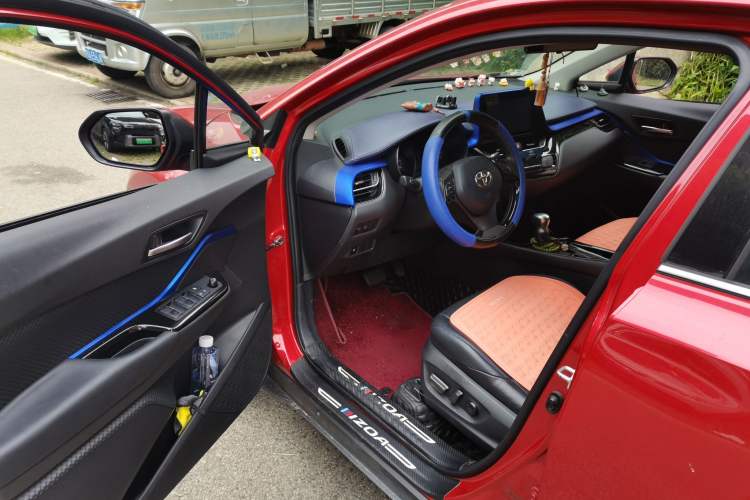 Used Toyota C-HR 2021 2.0L Luxury Edition Driver Seat