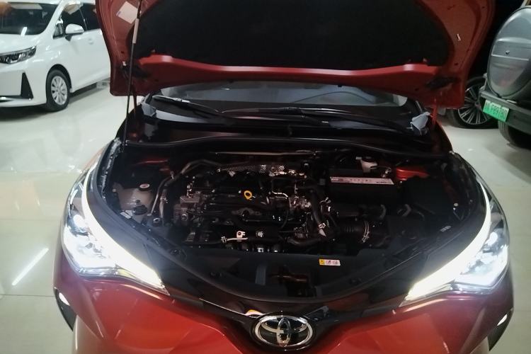Used Toyota C-HR 2021 2.0L Luxury Edition Engine Bay