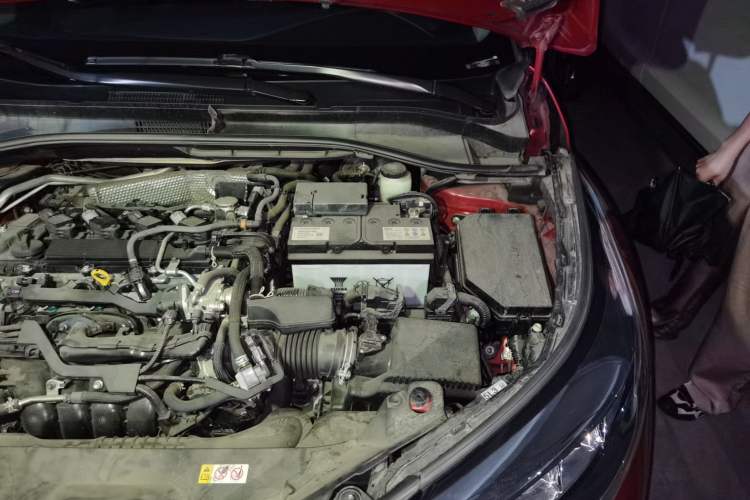 Used Toyota C-HR 2021 2.0L Comfort Edition Engine Bay Left