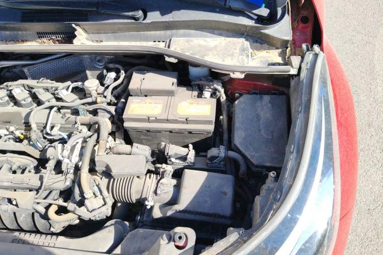 Used Toyota C-HR 2021 2.0L Luxury Edition Engine Bay Left