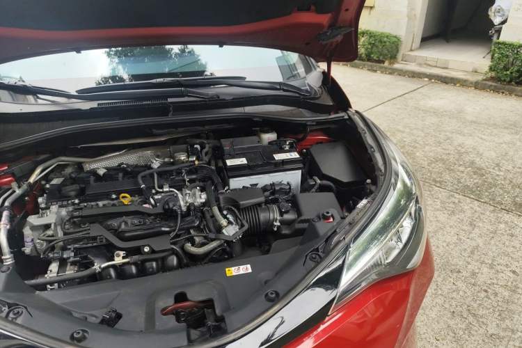 Used Toyota C-HR 2021 2.0L Comfort Edition Engine Bay Left