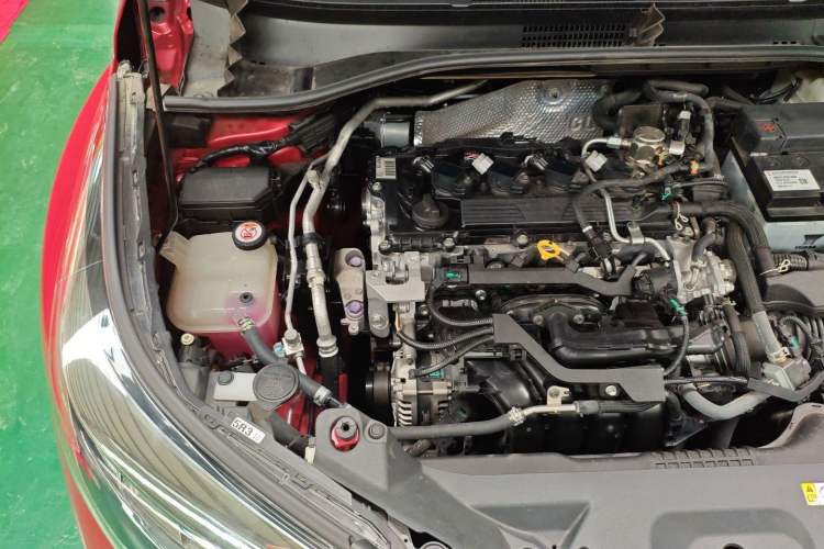 Used Toyota C-HR 2021 2.0L Comfort Edition Engine Bay Right