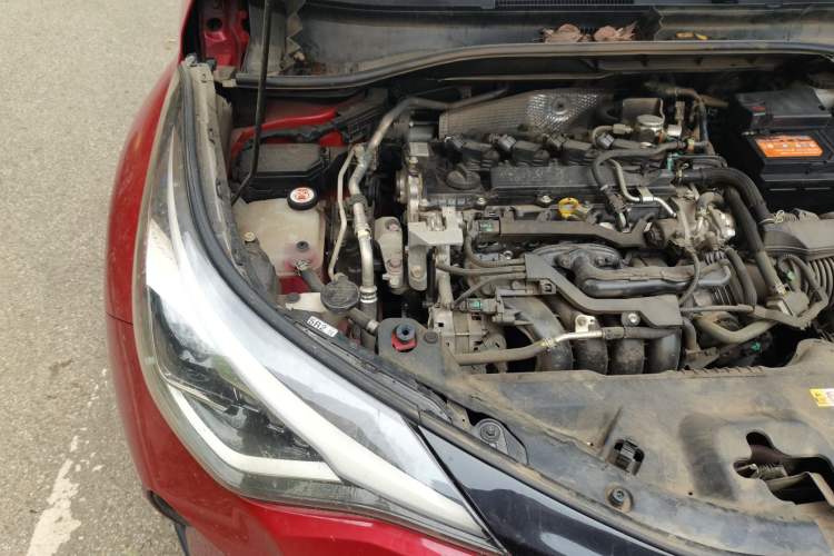 Used Toyota C-HR 2021 2.0L Luxury Edition Engine Bay Right