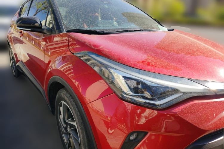 Used Toyota C-HR 2021 2.0L Luxury Edition Front Right 45 Deg