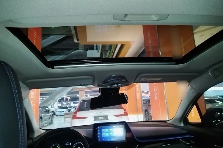 Used Toyota C-HR 2021 2.0L Luxury Edition Headliner