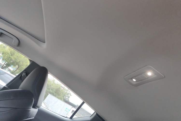 Used Toyota C-HR 2021 2.0L Luxury Edition Headliner
