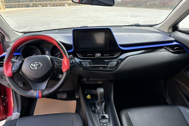 Used Toyota C-HR 2021 2.0L Comfort Edition Interior 3
