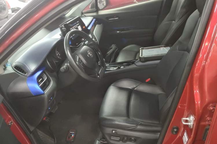 Used Toyota C-HR 2021 2.0L Luxury Edition Left Front Seat