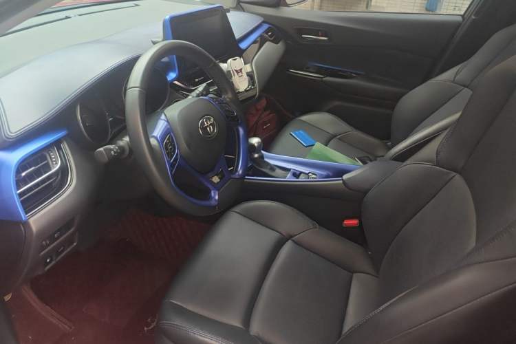 Used Toyota C-HR 2021 2.0L Luxury Edition Left Front Seat