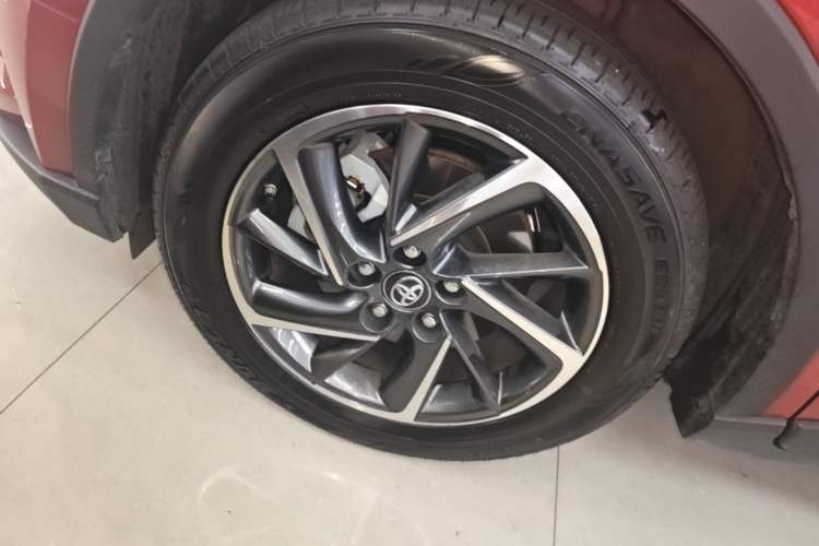 Used Toyota C-HR 2021 2.0L Luxury Edition Left Front Wheel Hub