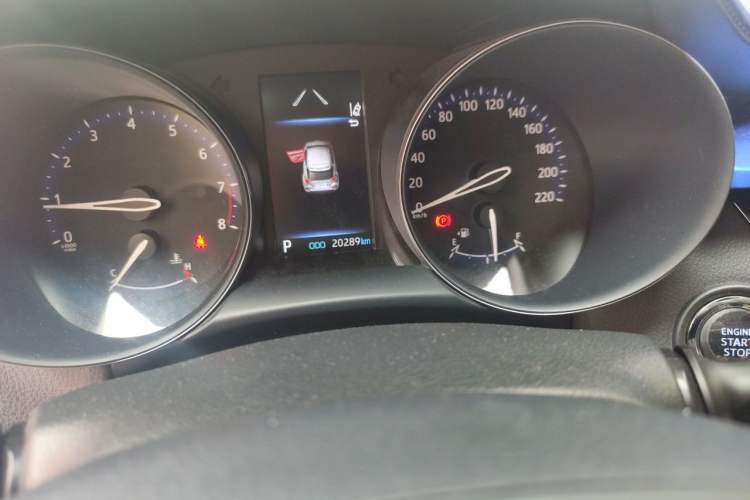Used Toyota C-HR 2021 2.0L Comfort Edition Odometer Close Up