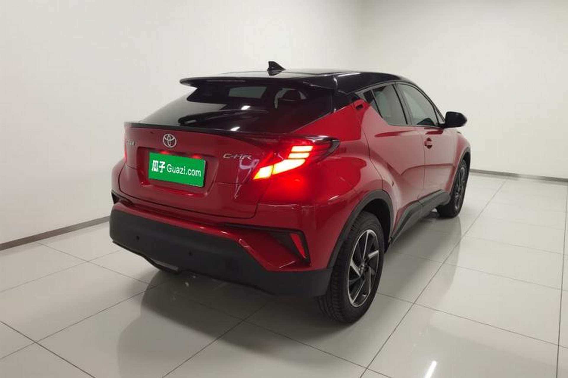 Used Toyota C-HR 2021 2.0L Luxury Edition Rear Right 45 Deg
