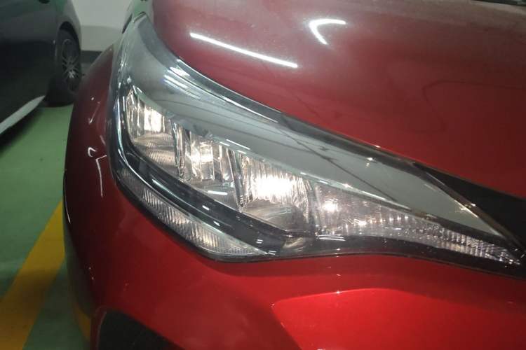 Used Toyota C-HR 2021 2.0L Comfort Edition Right Front Headlight