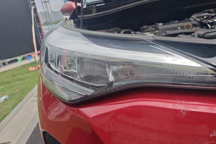 Used Toyota C-HR 2021 2.0L Comfort Edition Right Front Headlight