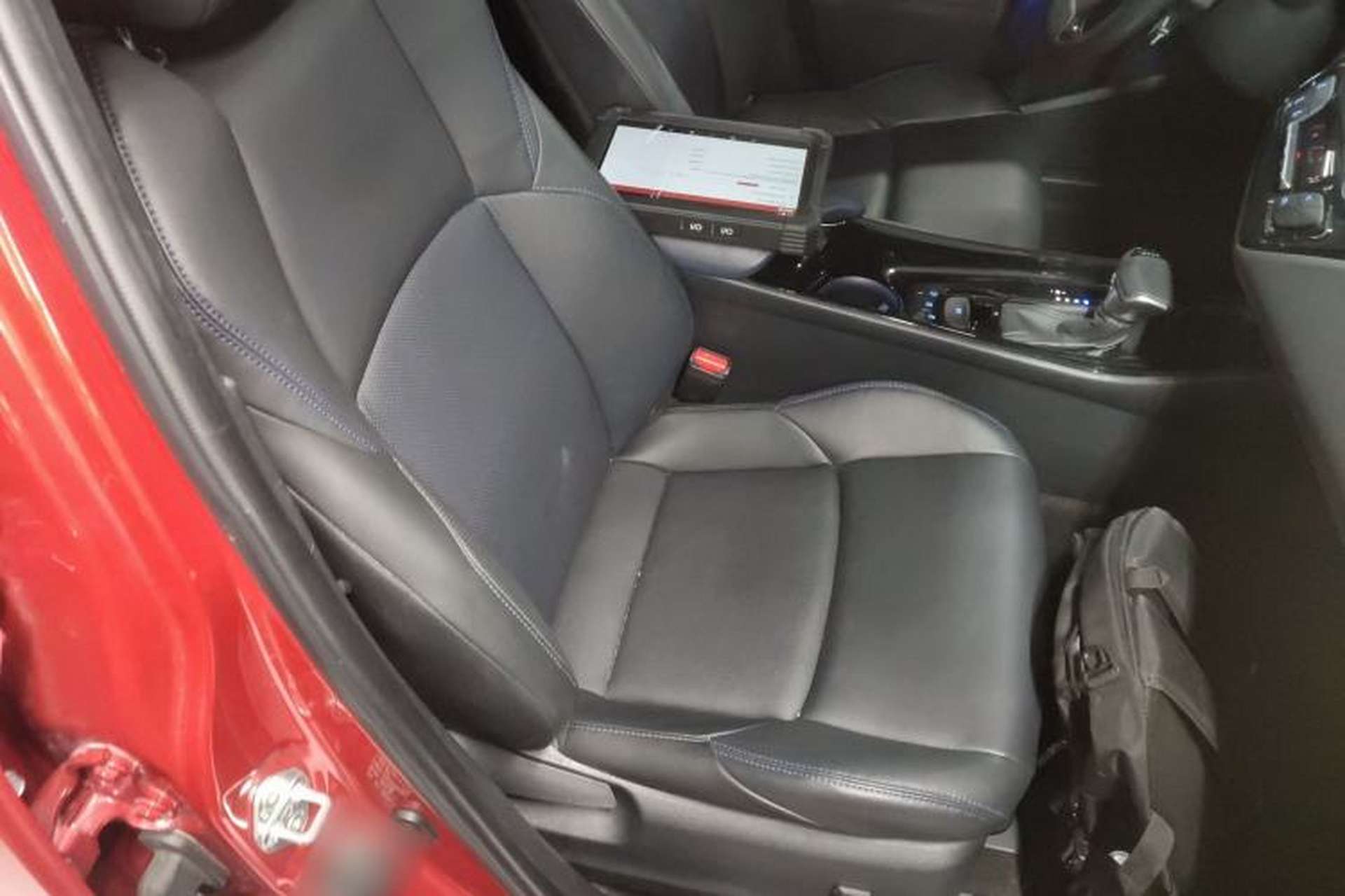 Used Toyota C-HR 2021 2.0L Luxury Edition Right Front Seat