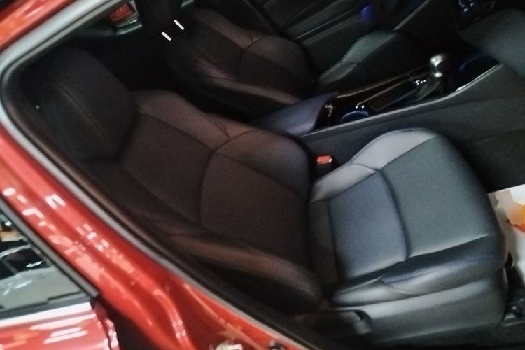 Used Toyota C-HR 2021 2.0L Luxury Edition Right Front Seat