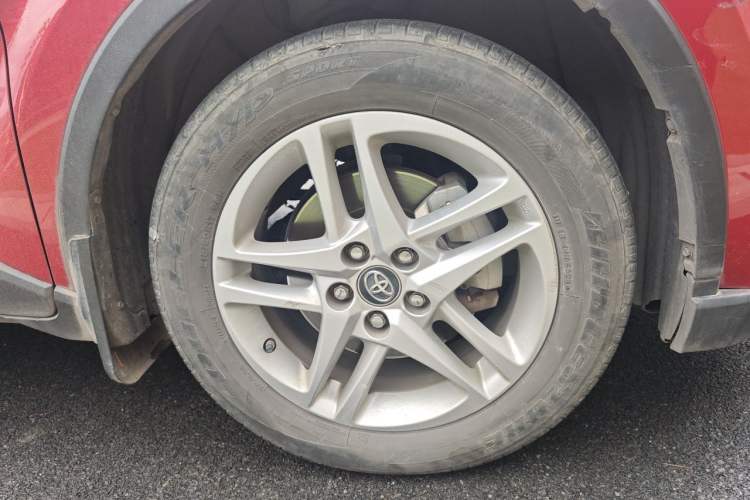 Used Toyota C-HR 2021 2.0L Comfort Edition Right Front Wheel Hub