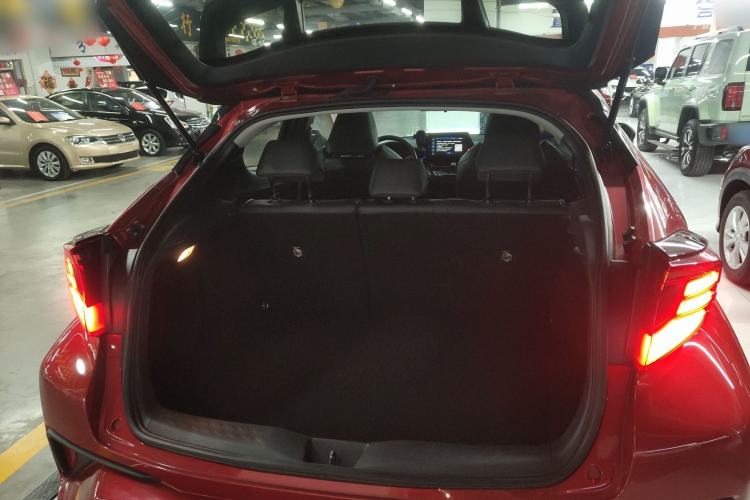 Used Toyota C-HR 2021 2.0L Luxury Edition Trunk