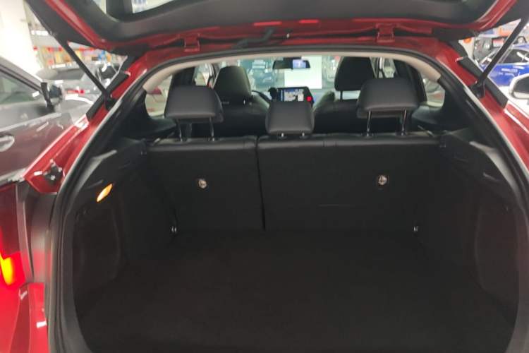 Used Toyota C-HR 2021 2.0L Luxury Edition Trunk