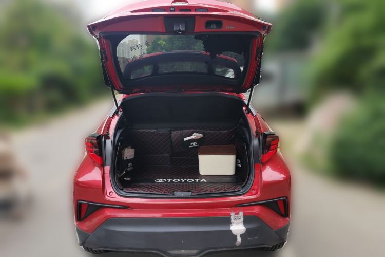 Used Toyota C-HR 2021 2.0L Luxury Edition Trunk
